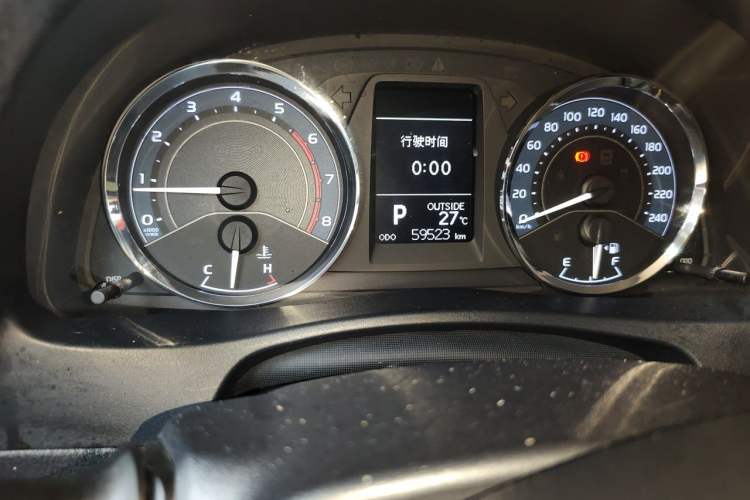 Used Toyota Corolla 2017 Revised Version 1.2T S-CVT GL-i Odometer Close Up