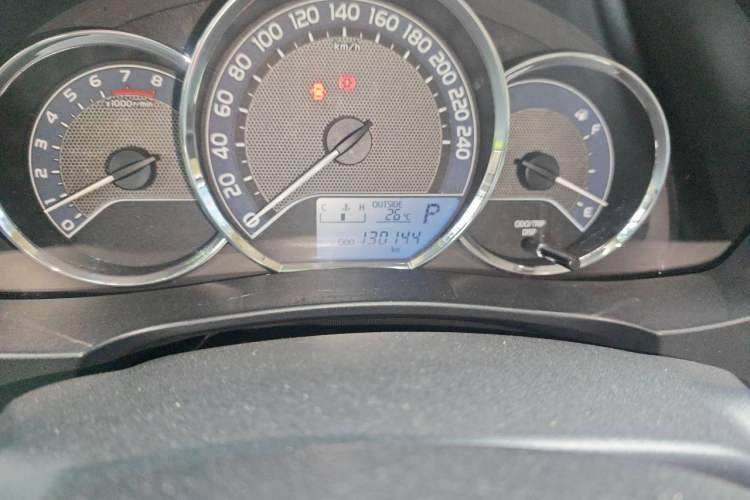 Used Toyota Corolla 2017 Revised Version 1.6L S-CVT GL Odometer Close Up
