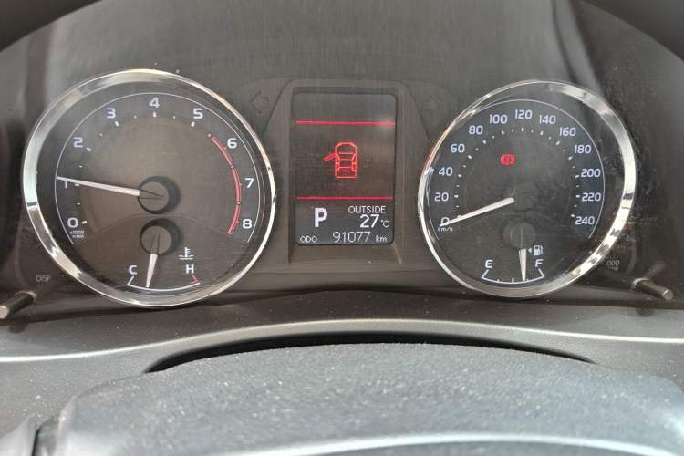 Used Toyota Corolla 2017 Revised Version 1.2T S-CVT GL-i Leather Edition Odometer Close Up