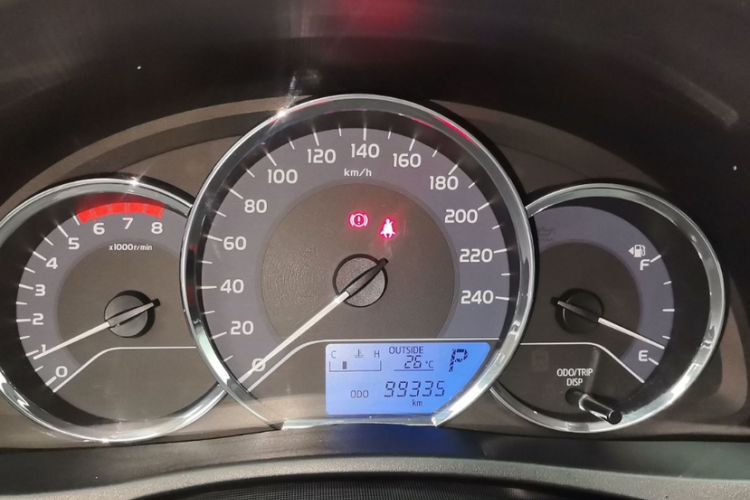 Used Toyota Corolla 2017 Revised Version 1.2T S-CVT GL Odometer Close Up