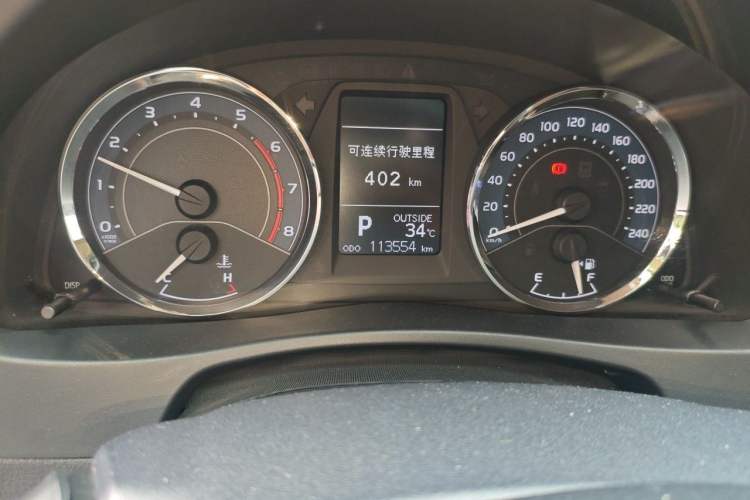 Used Toyota Corolla 2017 Revised Version 1.2T S-CVT GL-i Odometer Close Up
