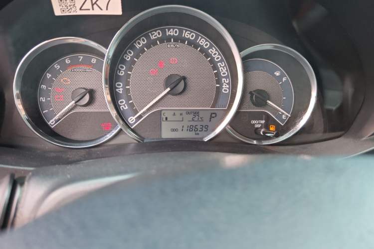 Used Toyota Corolla 2017 1.2T CVT GL-i Odometer Close Up