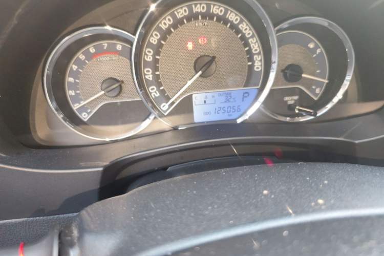 Used Toyota Corolla 2017 1.2T CVT GL Odometer Close Up