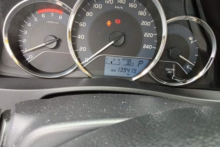 Used Toyota Corolla 2017 Revised Version 1.2T S-CVT GL-i Odometer Close Up