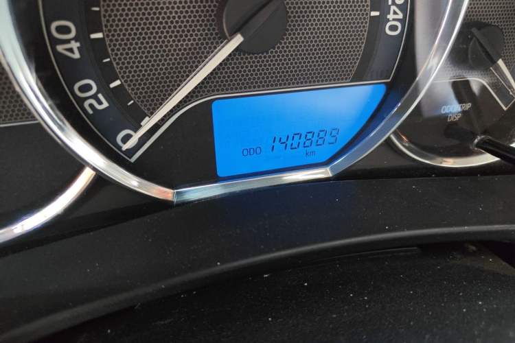 Used Toyota Corolla 2017 1.2T CVT GL Odometer Close Up