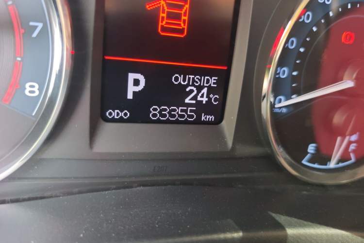 Used Toyota Corolla 2017 Revised Version 1.2T S-CVT GL-i Odometer Close Up