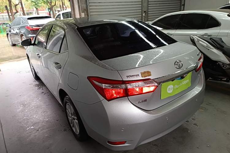 Used Toyota Corolla 2017 1.6L CVT GL Rear Left 45 Deg