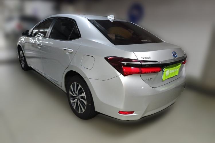 Used Toyota Corolla 2017 Revised Dual-Engine 1.8L E-CVT Luxury Edition Rear Left 45 Deg