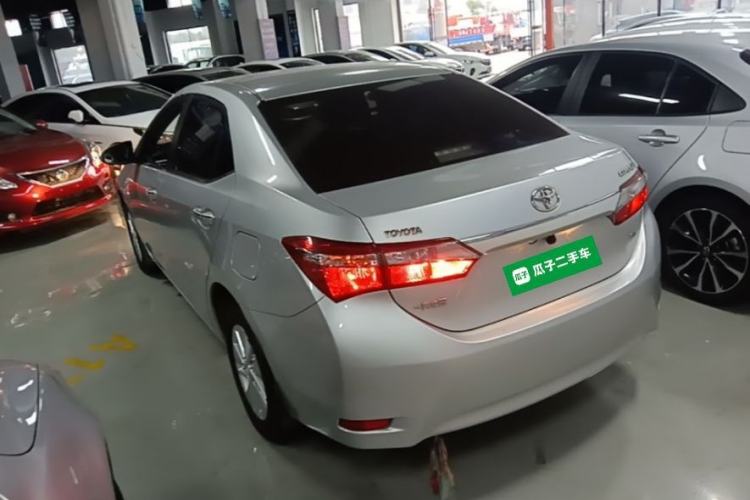 Used Toyota Corolla 2017 Revised Version 1.6L S-CVT GL Rear Left 45 Deg