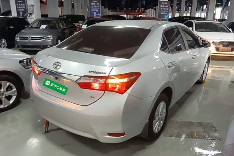 Used Toyota Corolla 2017 Revised Version 1.6L S-CVT GL Rear Right 45 Deg