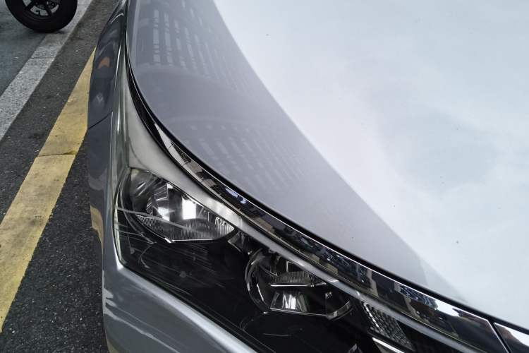 Used Toyota Corolla 2017 1.6L CVT GL Right Front Headlight