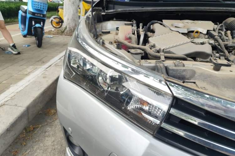 Used Toyota Corolla 2017 1.2T CVT GL-i Leather Edition Right Front Headlight