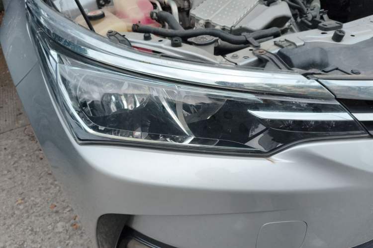 Used Toyota Corolla 2017 Revised Version 1.2T S-CVT GL Right Front Headlight