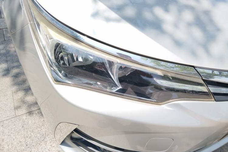 Used Toyota Corolla 2017 Revised Version 1.2T S-CVT GL-i Right Front Headlight