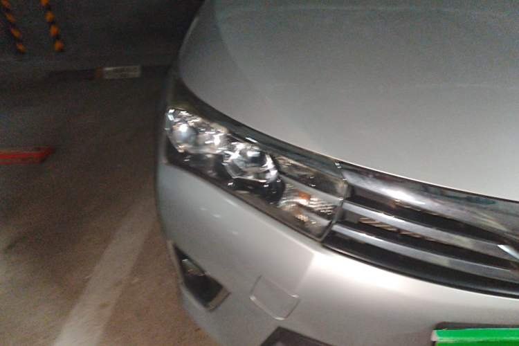 Used Toyota Corolla 2017 Revised Version 1.6L S-CVT GL Right Front Headlight