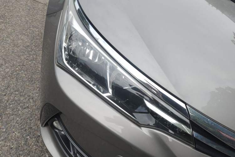 Used Toyota Corolla 2017 Revised Version 1.2T S-CVT GL-i Right Front Headlight