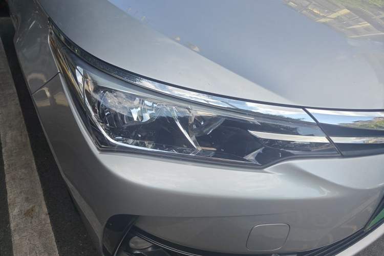 Used Toyota Corolla 2017 Revised Version 1.2T S-CVT GL-i Leather Edition Right Front Headlight