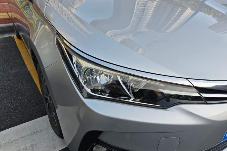 Used Toyota Corolla 2017 Revised Version 1.2T S-CVT GL Right Front Headlight
