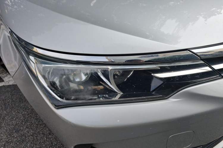 Used Toyota Corolla 2017 Revised Version 1.2T S-CVT GL Right Front Headlight