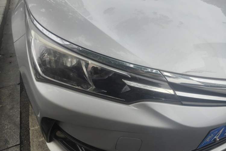 Used Toyota Corolla 2017 Revised Version 1.2T S-CVT GL-i Right Front Headlight