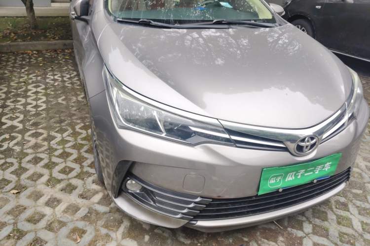 Used Toyota Corolla 2017 Revised Version 1.2T S-CVT GL-i Right Front Headlight