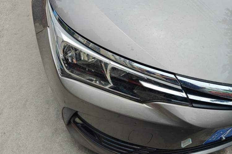 Used Toyota Corolla 2017 Revised Version 1.2T S-CVT GL-i Right Front Headlight