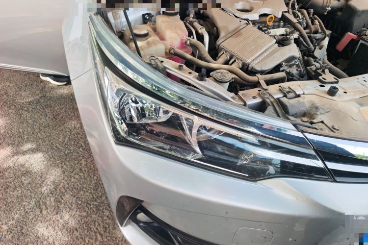Used Toyota Corolla 2017 Revised Version 1.2T S-CVT GL-i Right Front Headlight