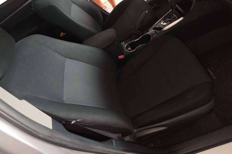 Used Toyota Corolla 2017 Revised Version 1.2T S-CVT GL Right Front Seat