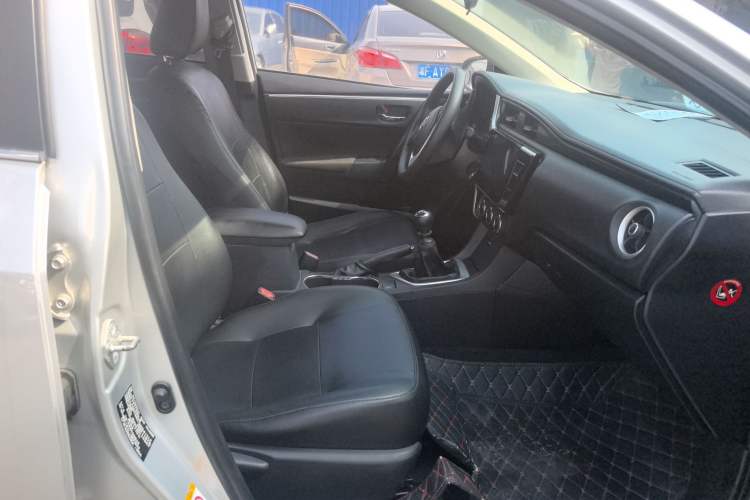 Used Toyota Corolla 2017 Revised Version 1.2T Manual GL Right Front Seat