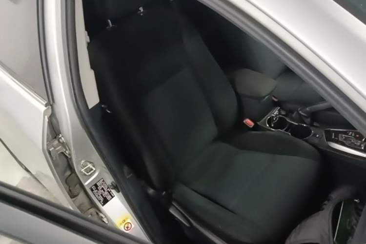 Used Toyota Corolla 2017 Revised Version 1.6L S-CVT GL Right Front Seat