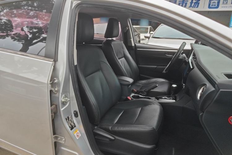 Used Toyota Corolla 2017 Revised Version 1.2T S-CVT GL-i Leather Edition Right Front Seat