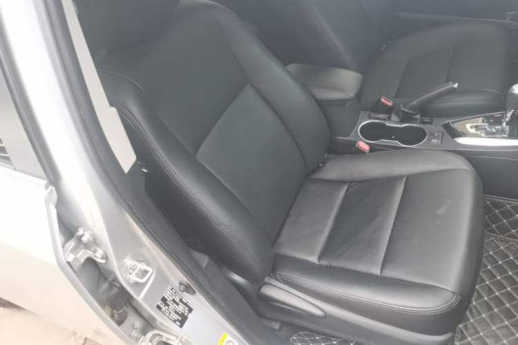 Used Toyota Corolla 2017 Revised Version 1.2T S-CVT GL Right Front Seat