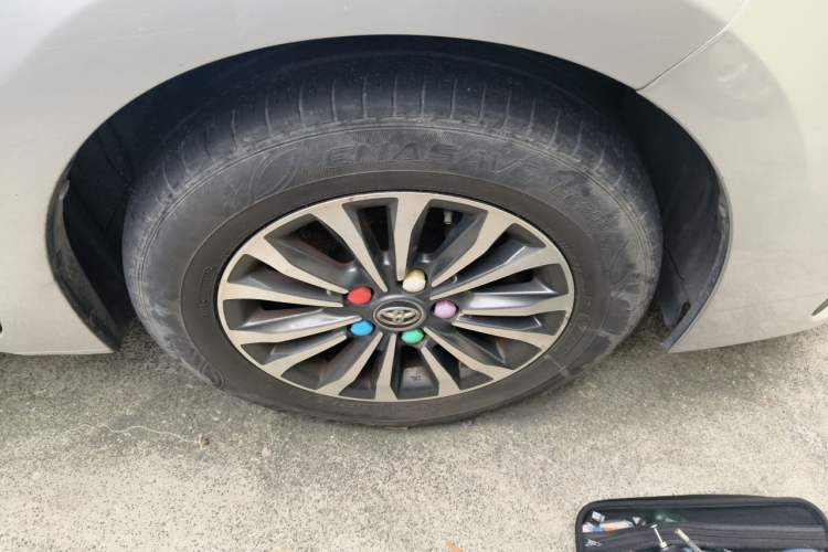 Used Toyota Corolla 2017 Revised Version 1.2T S-CVT GL-i Right Front Wheel Hub
