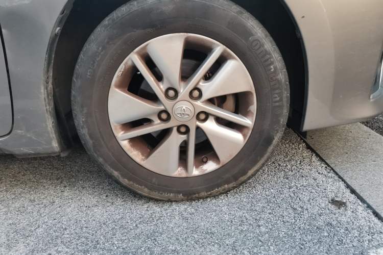 Used Toyota Corolla 2017 Revised Version 1.2T S-CVT GL Right Front Wheel Hub