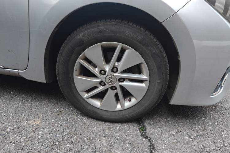 Used Toyota Corolla 2017 1.2T CVT GL-i Right Front Wheel Hub