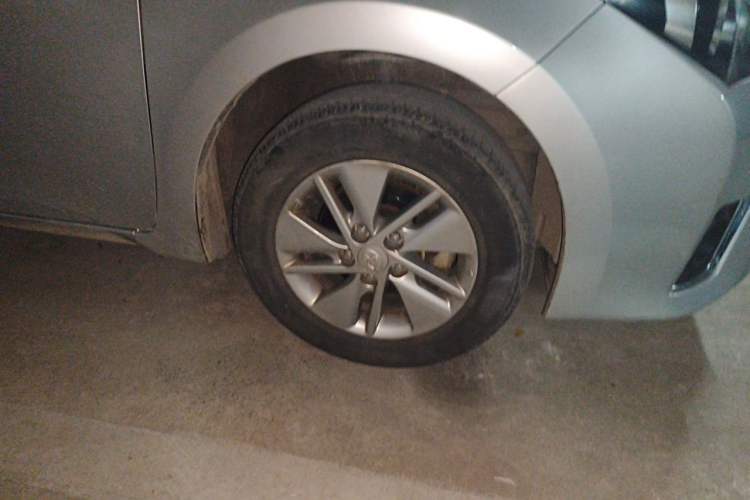 Used Toyota Corolla 2017 Revised Version 1.6L S-CVT GL Right Front Wheel Hub