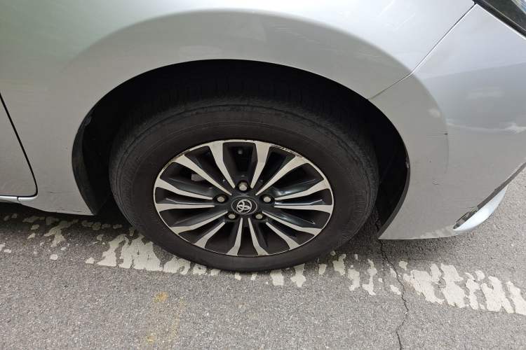 Used Toyota Corolla 2017 Revised Version 1.2T S-CVT GL Right Front Wheel Hub