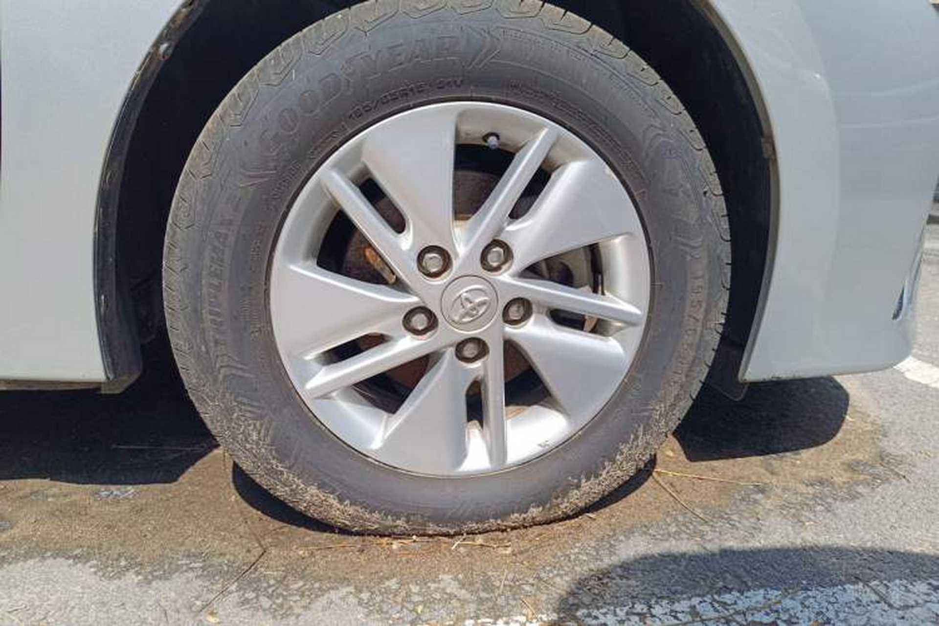 Used Toyota Corolla 2017 1.2T CVT GL-i Right Front Wheel Hub