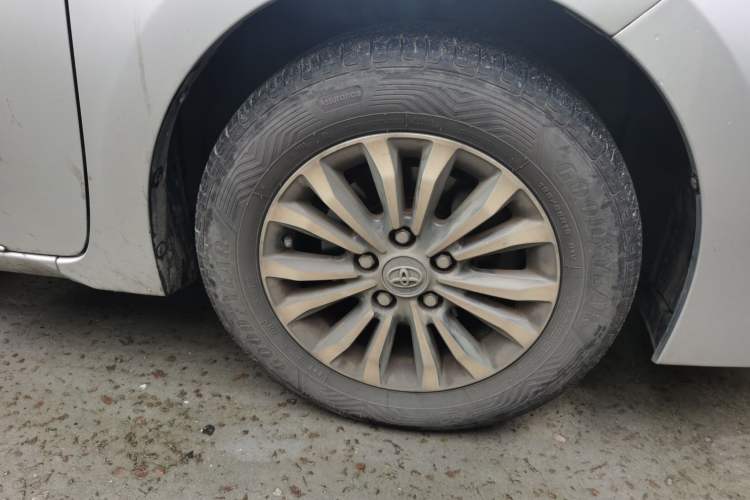 Used Toyota Corolla 2017 Revised Version 1.2T S-CVT GL-i Right Front Wheel Hub
