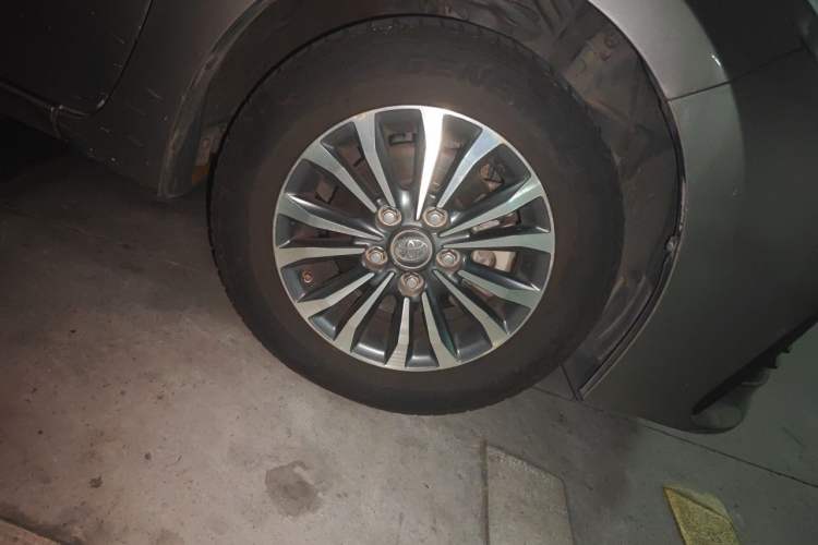 Used Toyota Corolla 2017 Revised Version 1.2T S-CVT GL Right Front Wheel Hub