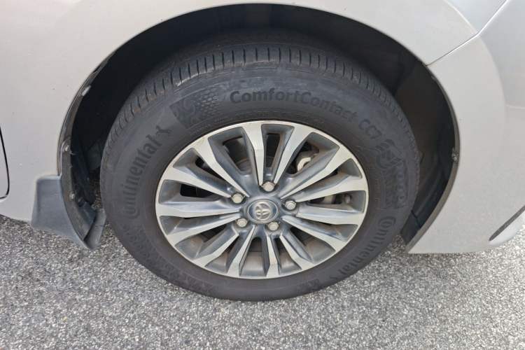 Used Toyota Corolla 2017 Revised Version 1.2T S-CVT GL Right Front Wheel Hub