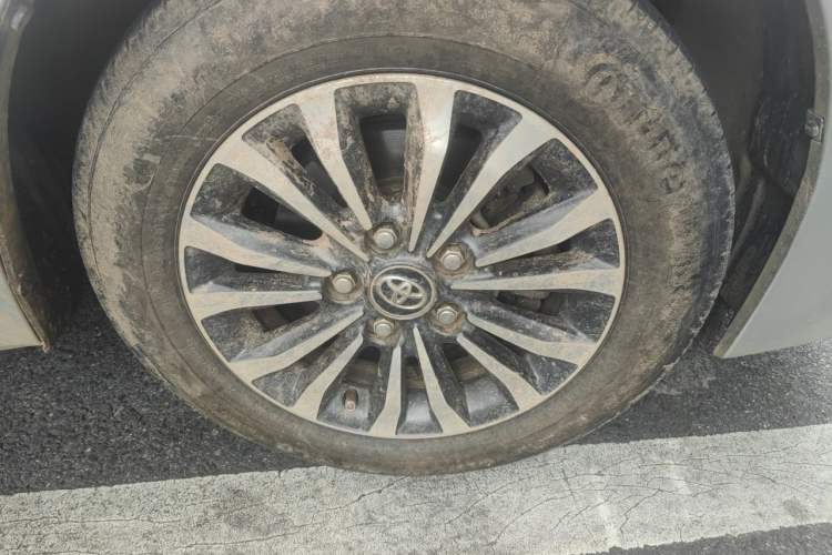 Used Toyota Corolla 2017 Revised Version 1.2T S-CVT GL-i Right Front Wheel Hub