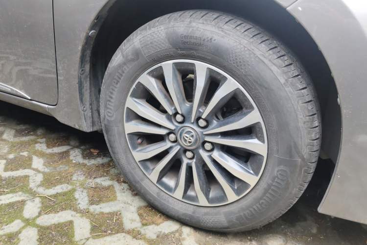 Used Toyota Corolla 2017 Revised Version 1.2T S-CVT GL-i Right Front Wheel Hub