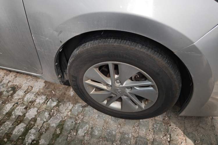 Used Toyota Corolla 2017 1.2T CVT GL Right Front Wheel Hub