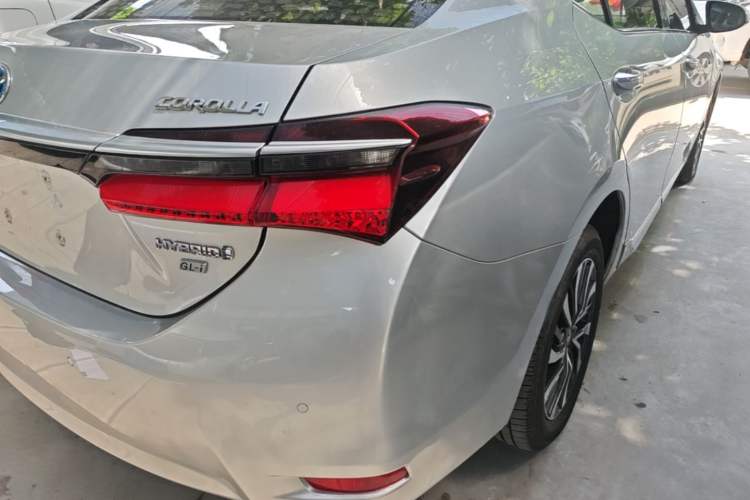 Used Toyota Corolla 2017 Revised Dual-Engine 1.8L E-CVT Elite Edition Right Rear Taillight