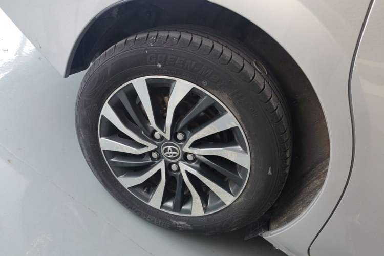 Used Toyota Corolla 2017 Revised Dual-Engine 1.8L E-CVT Leading Edition Right Rear Wheel Hub
