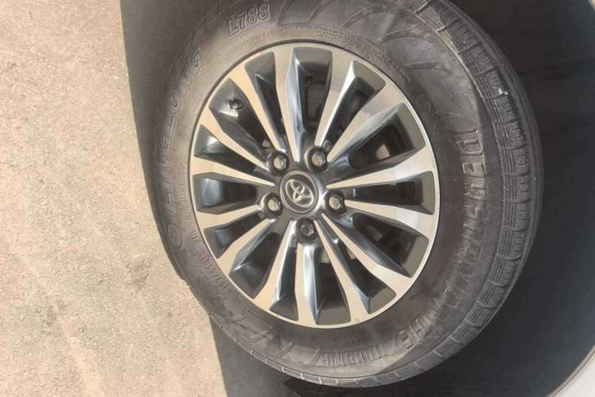 Used Toyota Corolla 2017 Revised Version 1.2T Manual GL Right Rear Wheel Hub
