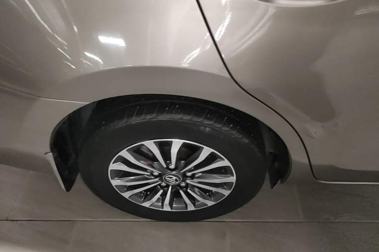 Used Toyota Corolla 2017 Revised Version 1.2T S-CVT GL Right Rear Wheel Hub
