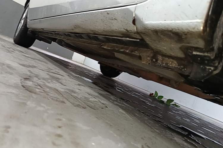 Used Toyota Corolla 2017 1.6L CVT GL Right Side Sill