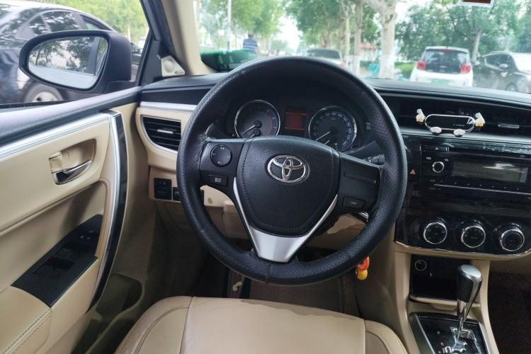 Used Toyota Corolla 2017 1.2T CVT GL-i Leather Edition Steering Wheel